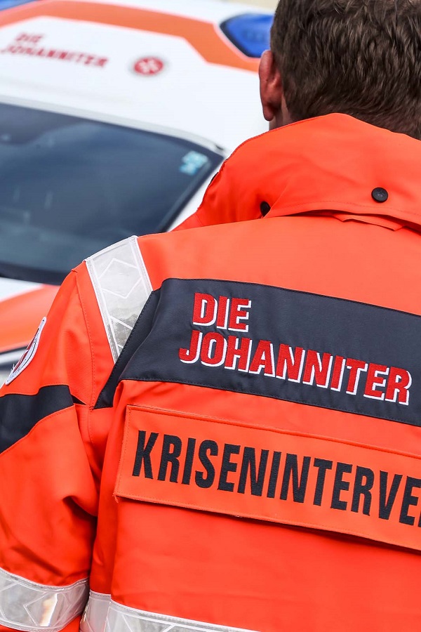 Die Krisenintervention ist schnell am Unglücksort.