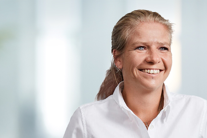 Porträt von Denise Böhm, Koordinatorin Pflegeeinrichtungen und Wohnformen.