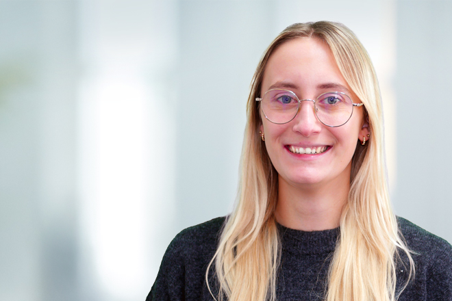 Porträt von Jacqueline Frank, Einrichtungsleitung Johanniter-Kinderhaus Freising.