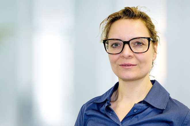 Porträt von Julia Mann, Teamleitung Fundraising.