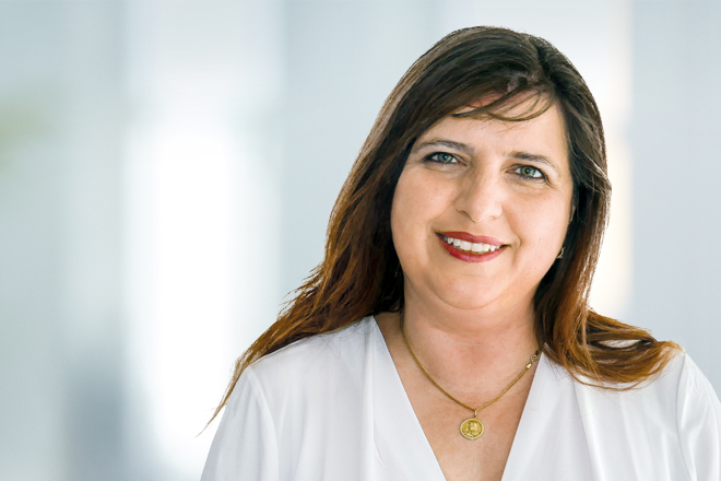 Porträt von Vesna Babic, Einrichtungsleitung Kindergarten Neufahrn.