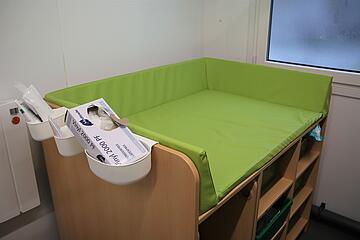 Wickeltisch Johanniter-Kinderhaus Burglengenfeld