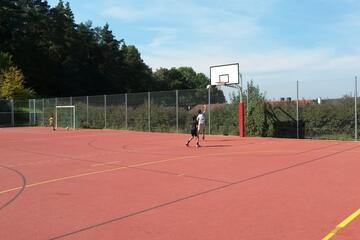 Außengelände Johanniter-Kinderhort Irlbach