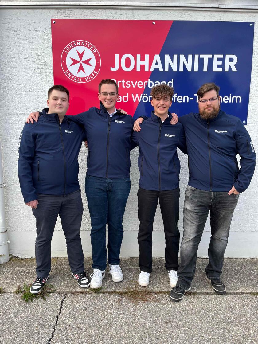 Ein Gruppenfoto der Türkheimer Ortsjugendleitung der Johanniter