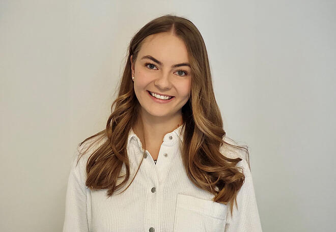 Portraitfoto Antonia Kerscher