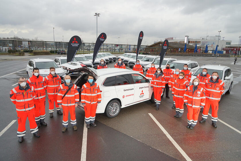 Die leihweise zur Verfügung gestellten Fahrzeuge wurden heute in Berlin abgeholt.