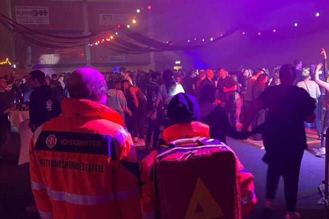 Einsatzkräfte beim Festival