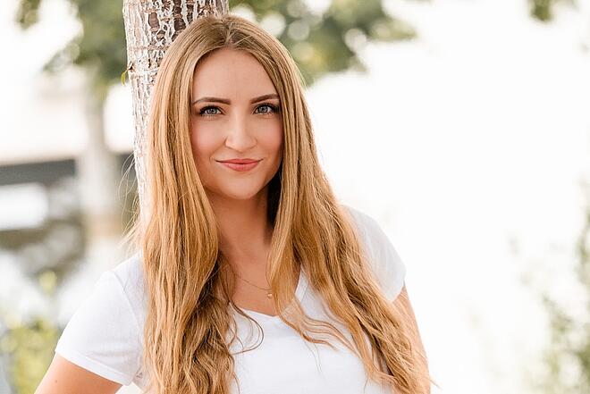 Portraitfoto Janine Troglauer 