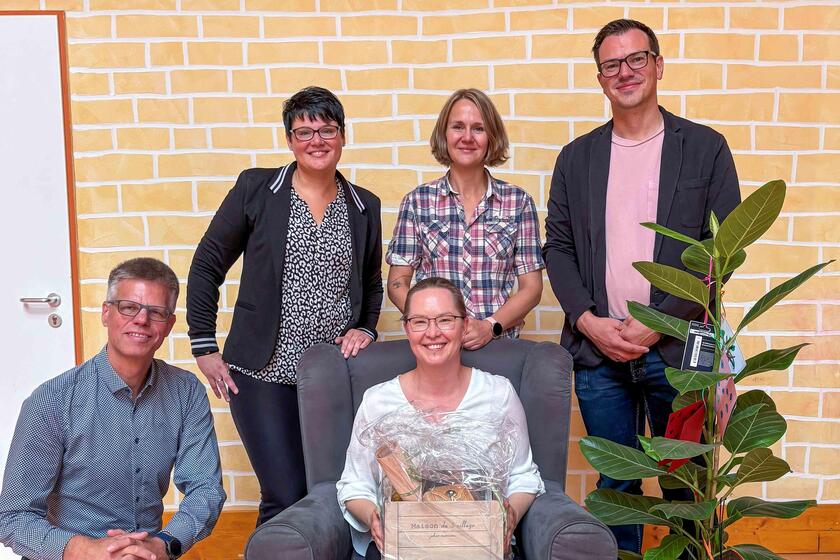 Gruppenfoto zur Verabschiedung in der Johanniter-Kita Zwergenwache: Peter Küpper, Ulrike Froß, Cindy Probst, Ulrike Tunnermann und Yonathan Arnold.