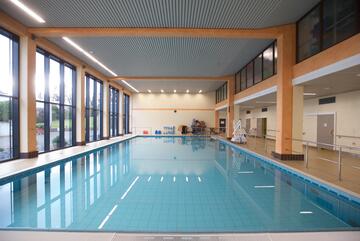 Unser Schwimmbad von der kurzen Seite aus betrachtet.