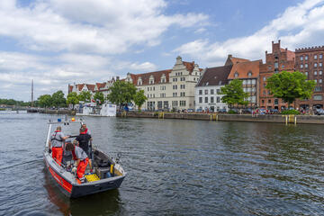 Sanitätsdienst bei einem Drachenbootrennen