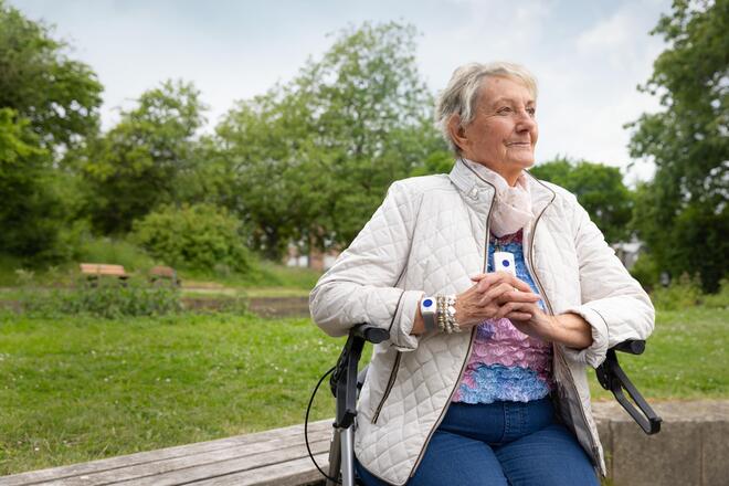 Mit den Notrufdiensten der Johanniter immer auf der sicheren Seite: Egal ob Hausnotruf für Zuhause oder Mobilnotruf für Unterwegs - Wir sind immer für Sie da!