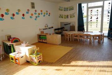 Gruppenraum mit Bastelecke