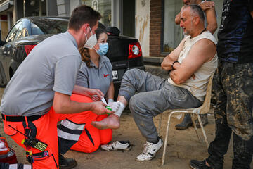 Johanniter leisten medizinische Soforthilfe.