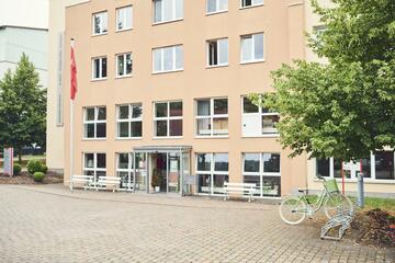 Eingang des Johanniterhauses Heiligenstadt in der Albert-Schweitzer-Straße