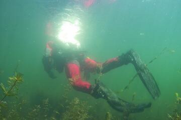 Rettungstaucher im Unterwassereinsatz