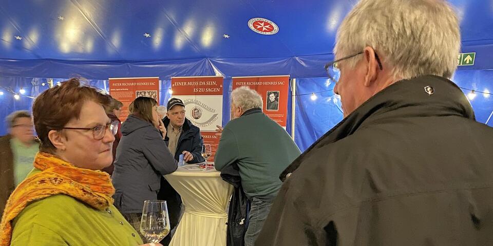 Theaterstück Abgerungen im JUHte-Laune-Zirkuszelt 3