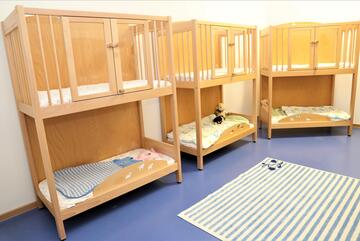 blauer Schlafraum Johanniter-Kinderkrippe "Turmwichtel"