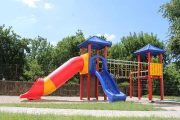 Spielplatz Kindergarten Laberweinting "Schlosswichtel"