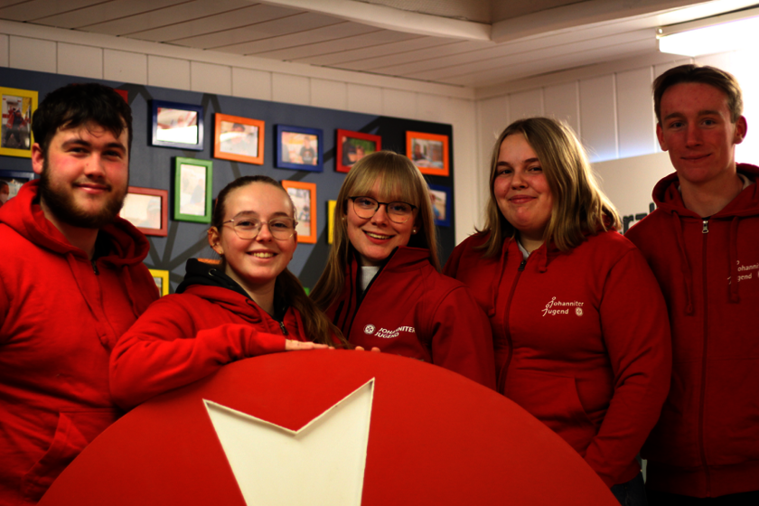 Marlon Blocher (weiteres Mitglied), Femke Oltmanns (Ortsjugendleitung), Aileen Rottluff (Ortsjugendleitung), Mirja Janßen (stellvertretende Ortsjugendleitung) und Fynn Schmidt (weiteres Mitglied).