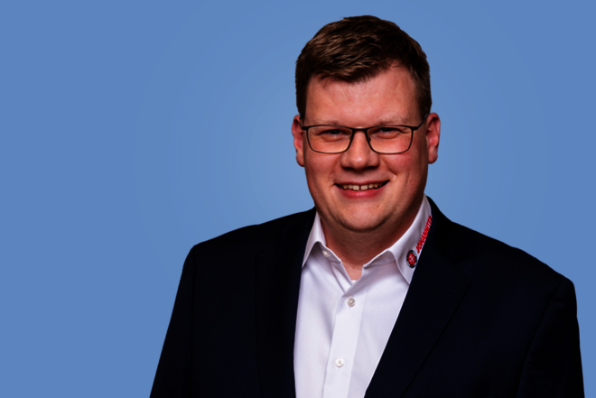 Porträtfoto von Tim Carstensen