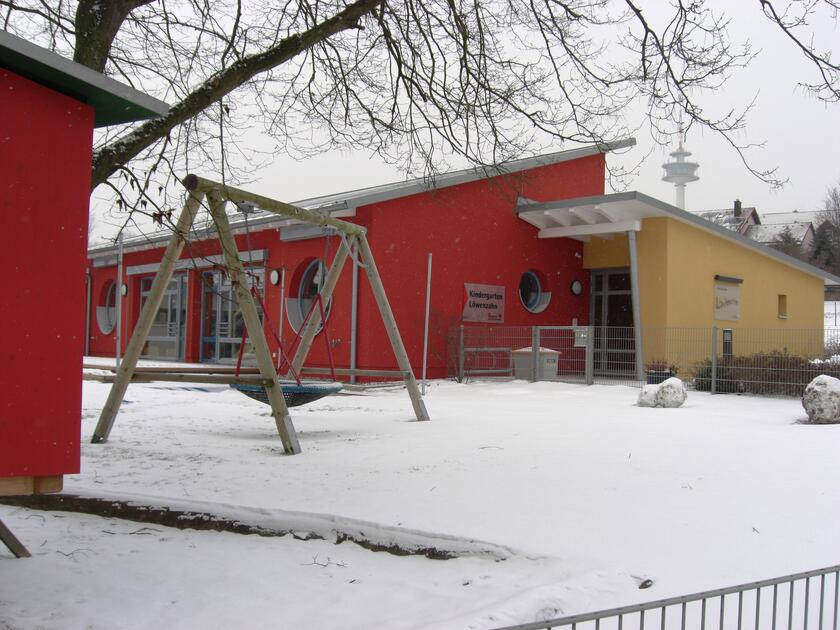 Außenbereich Johanniter-Kindertagesstätte "Löwenzahn"