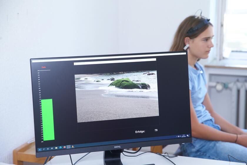 Foto Bildschirm Neurofeedback 