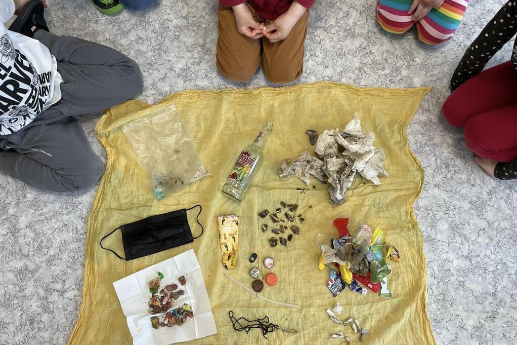  Kindergarten ist für den Tag der Erde aktiv 