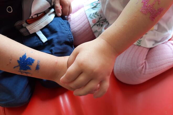 Die Kinder waren sehr erfreut über die verschiedenen Spielstationen.