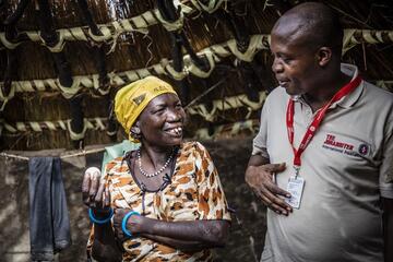 Die Johanniter klären über Hygiene, Ernährung und Umgang mit Trinkwasser in Südsudan auf.
