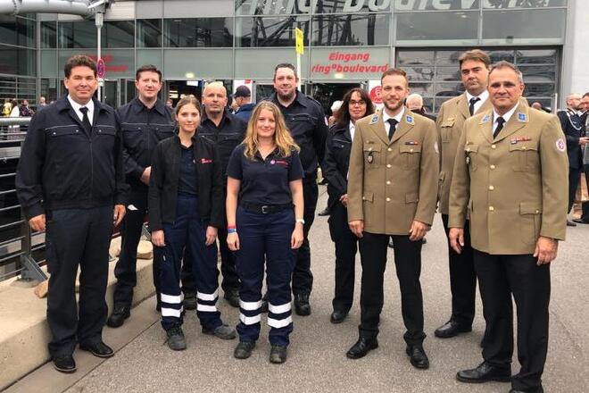 Delegation der Johanniter bei Staatsakt