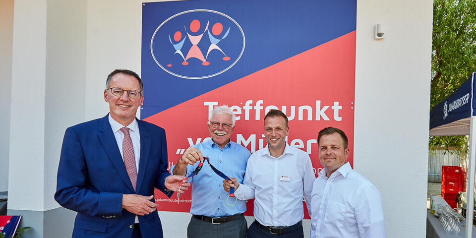 (v.l.n.r.): Michael Ebling (innenminister RLP), Alfred Sebastian (Ortsbürgermeister Dernau), Christian Görg (Vorstand des Regionalverbands Mittelrhein der Johanniter-Unfall-Hilfe e.V.), Martin Schell (Zukunft Mittelahr AÖR)