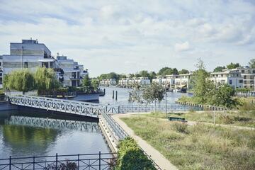 Blick vom Johanniter-Stift auf den Tegeler Fließ