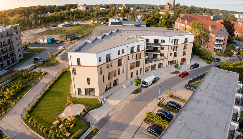 Luftansicht der Wohnanlage mit Betreuung durch die Johanniter in Bad Oldesloe.