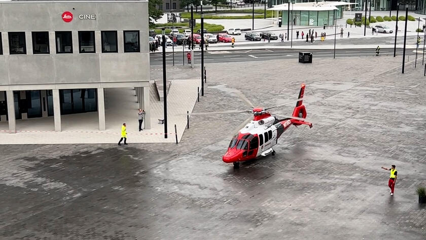 Hubschrauber-Landung auf dem Leitz-Park-Gelände.