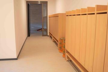 Viele Spinde in der neuen Johanniter-Kita Abenteuerland im Kärntner Viertel in Wiesbaden