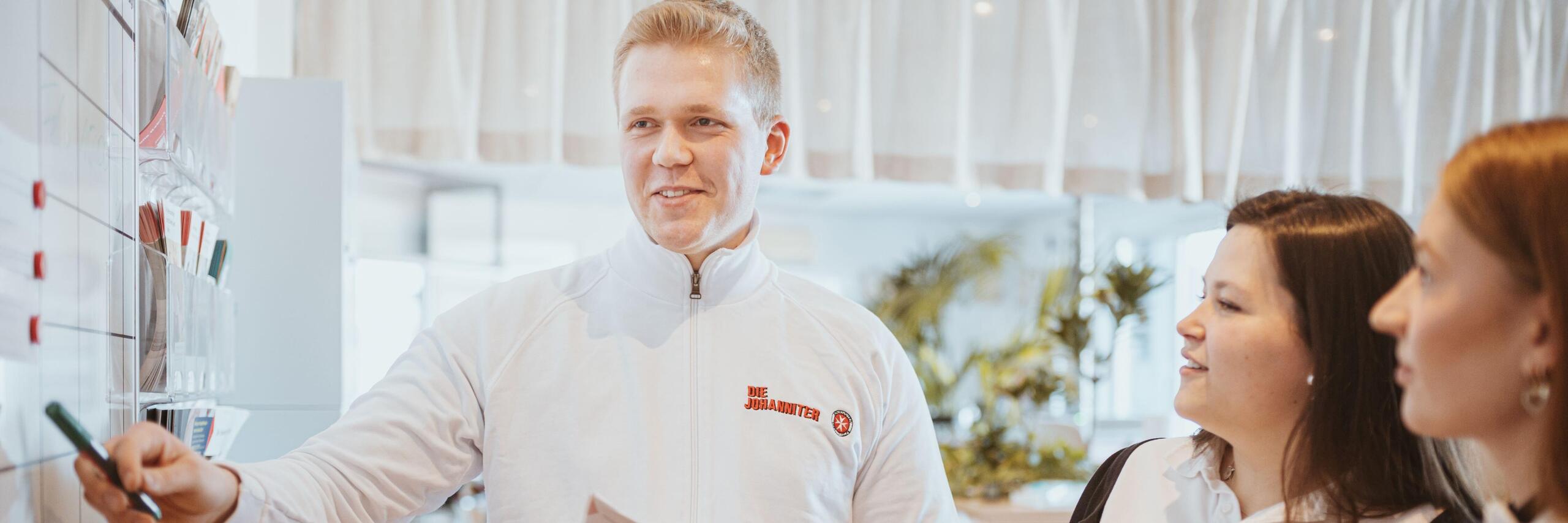 Besprechung im Kundenservice-Center