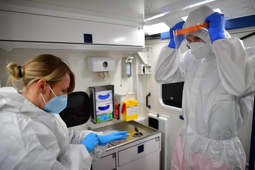 Arbeit im Rettungsdienst unter Corona-Bedingungen