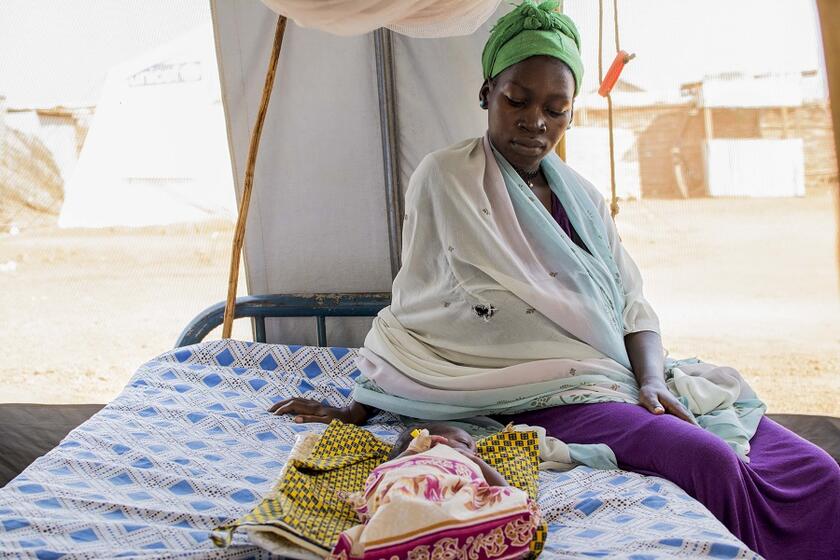 In Obhut genesen: Kleinkinder werden im Stabilisierungszentrum in Südsudan behandelt, die Mütter begleiten sie. 