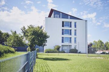 Das Johanniter-Haus Herrsching liegt im Grünen