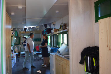 Innenansicht des Bauwagen der Waldkita in Rech