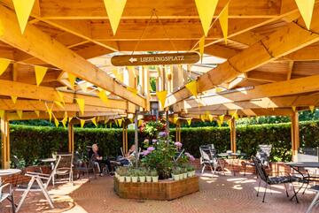 Pavillon im Garten