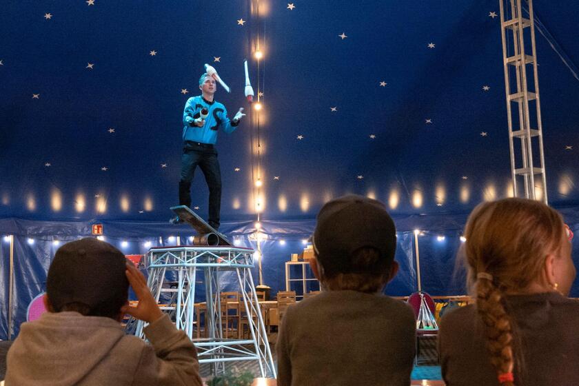 Vorführung des Familien Circus Amany.