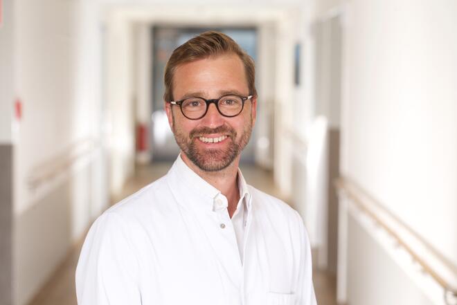 PD Dr. med. Andreas Schröck, Geschäftsführender Oberarzt der HNO-Abteilung / Kopf- und Halschirurgie