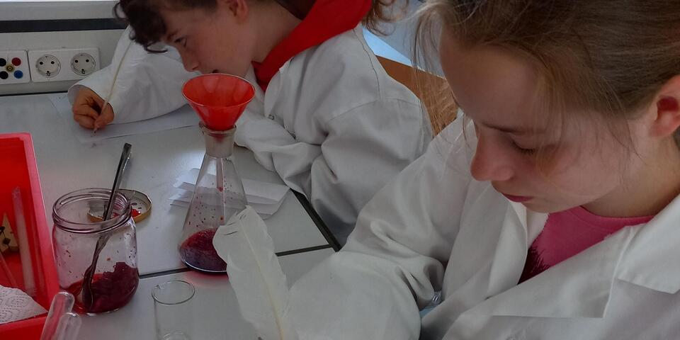 Kinderakademie: Schreiben mit Klatschmohn