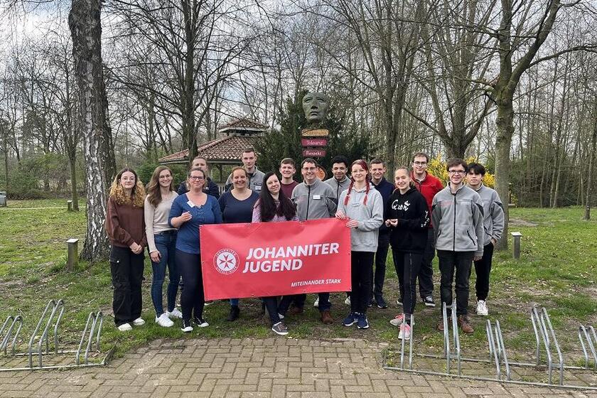 Die Teilnehmenden des Jugendgruppenleiter*innen-Kurs am Alfsee.