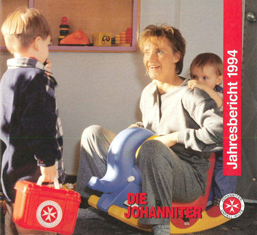 Der Jahresbericht 1994 mit einem Motiv aus einer Johanniter-Kita.