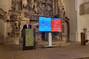 Ankündigung des nächsten Vortragsabends durch Volkmar Kuhn; Quelle: JHG Dresden