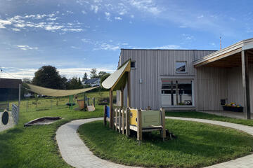 Garten Johanniter-Kindertagesstätte "Löwenzahn"