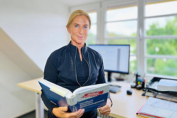 Angela Schröter hält die Fäden im Qualitätsmanagement zusammen.